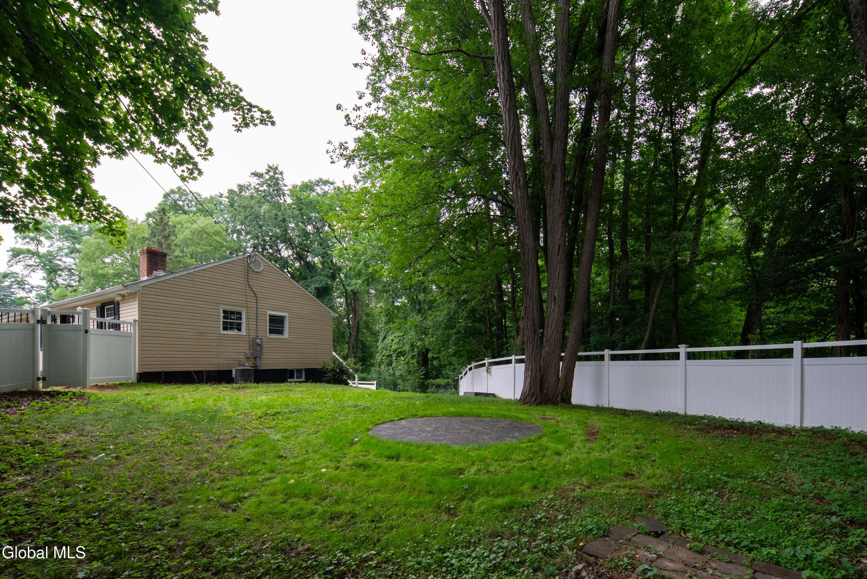 1 Gilmore Terrace Guilderland NY 12303