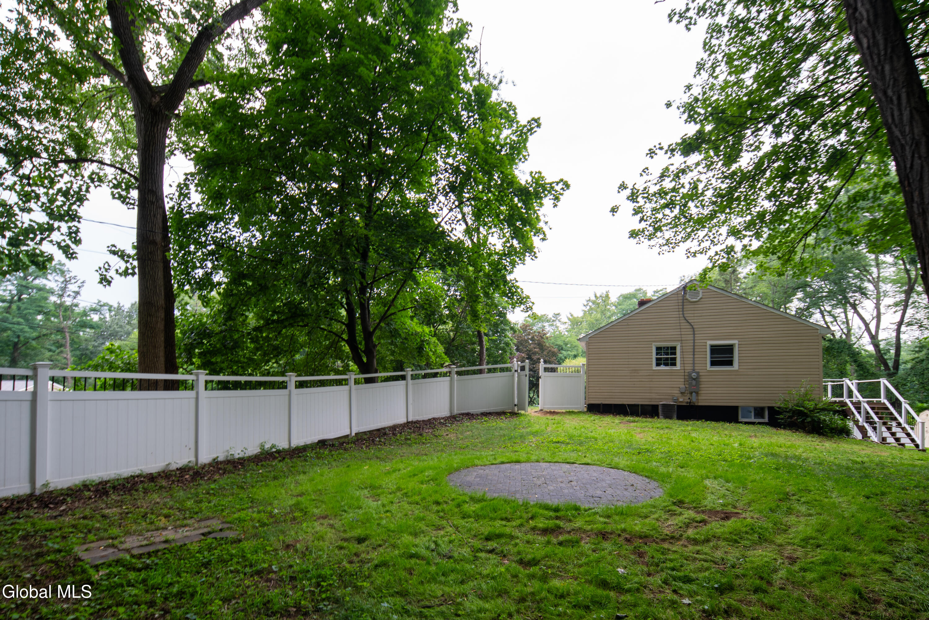 1 Gilmore Terrace Guilderland NY 12303