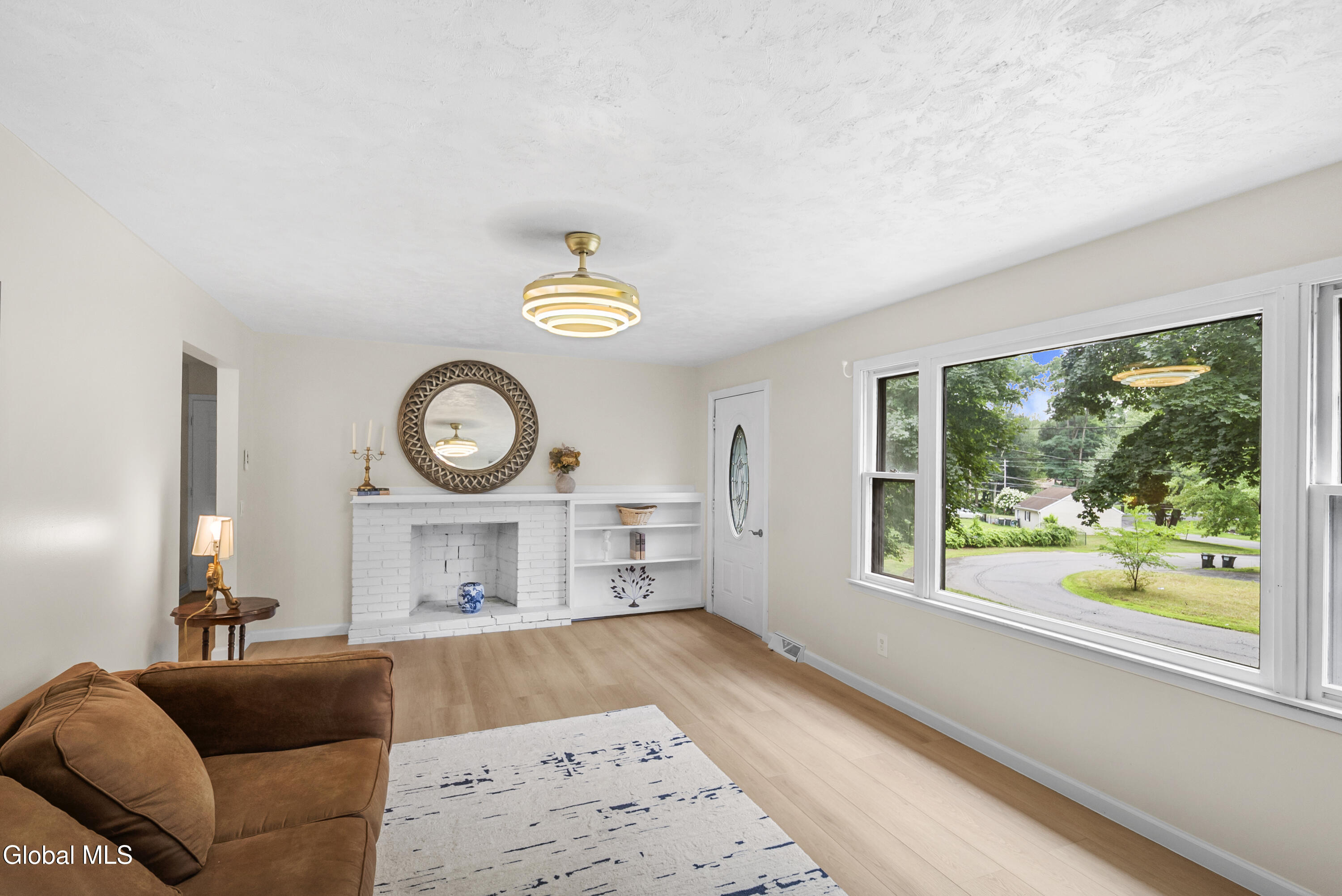 1 Gilmore Terrace Guilderland NY 12303