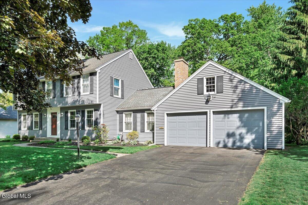 16 Longwood Drive Delmar NY 12054
