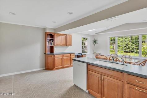 16 Longwood Drive Delmar NY 12054