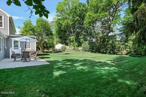 16 Longwood Drive Delmar NY 12054