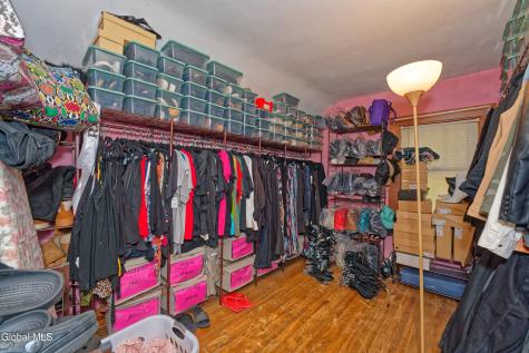 139 5th Avenue Gloversville NY 12078