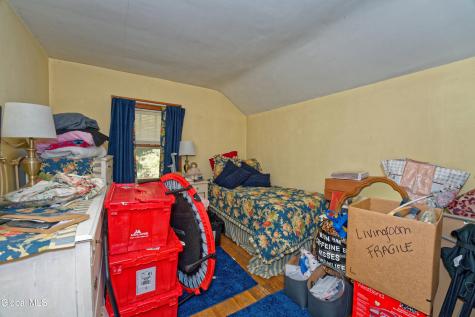 139 5th Avenue Gloversville NY 12078