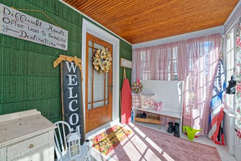 139 5th Avenue Gloversville NY 12078