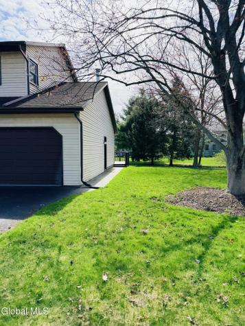 606 Tedesco Court Guilderland NY 12303