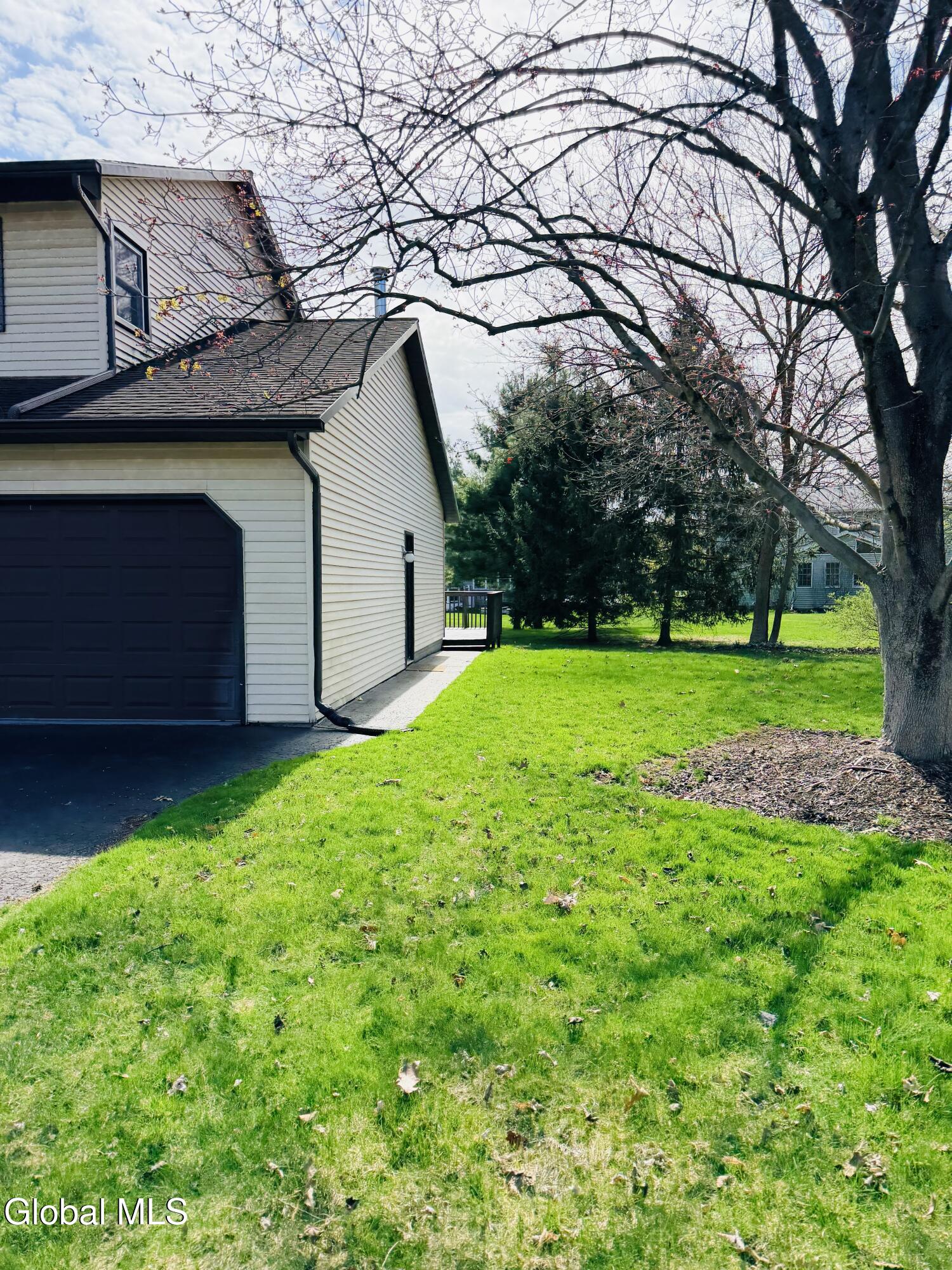 606 Tedesco Court Guilderland NY 12303
