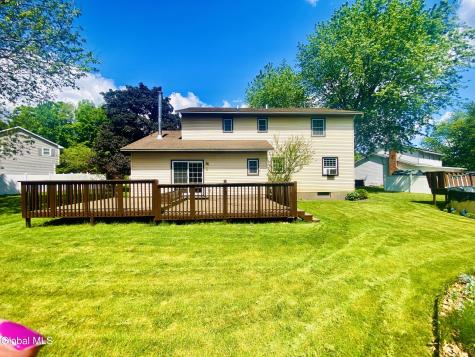 606 Tedesco Court Guilderland NY 12303