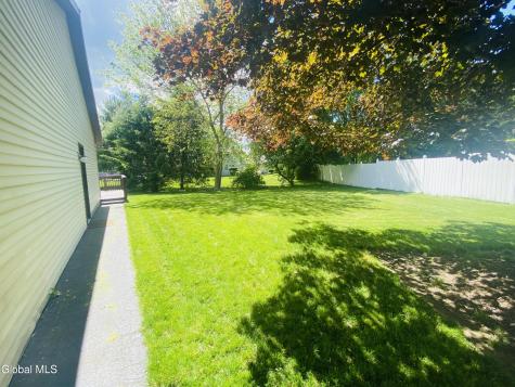 606 Tedesco Court Guilderland NY 12303