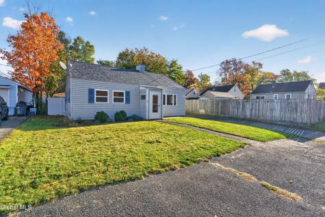 10 Harriet Street Colonie NY 12205