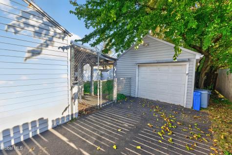 10 Harriet Street Colonie NY 12205