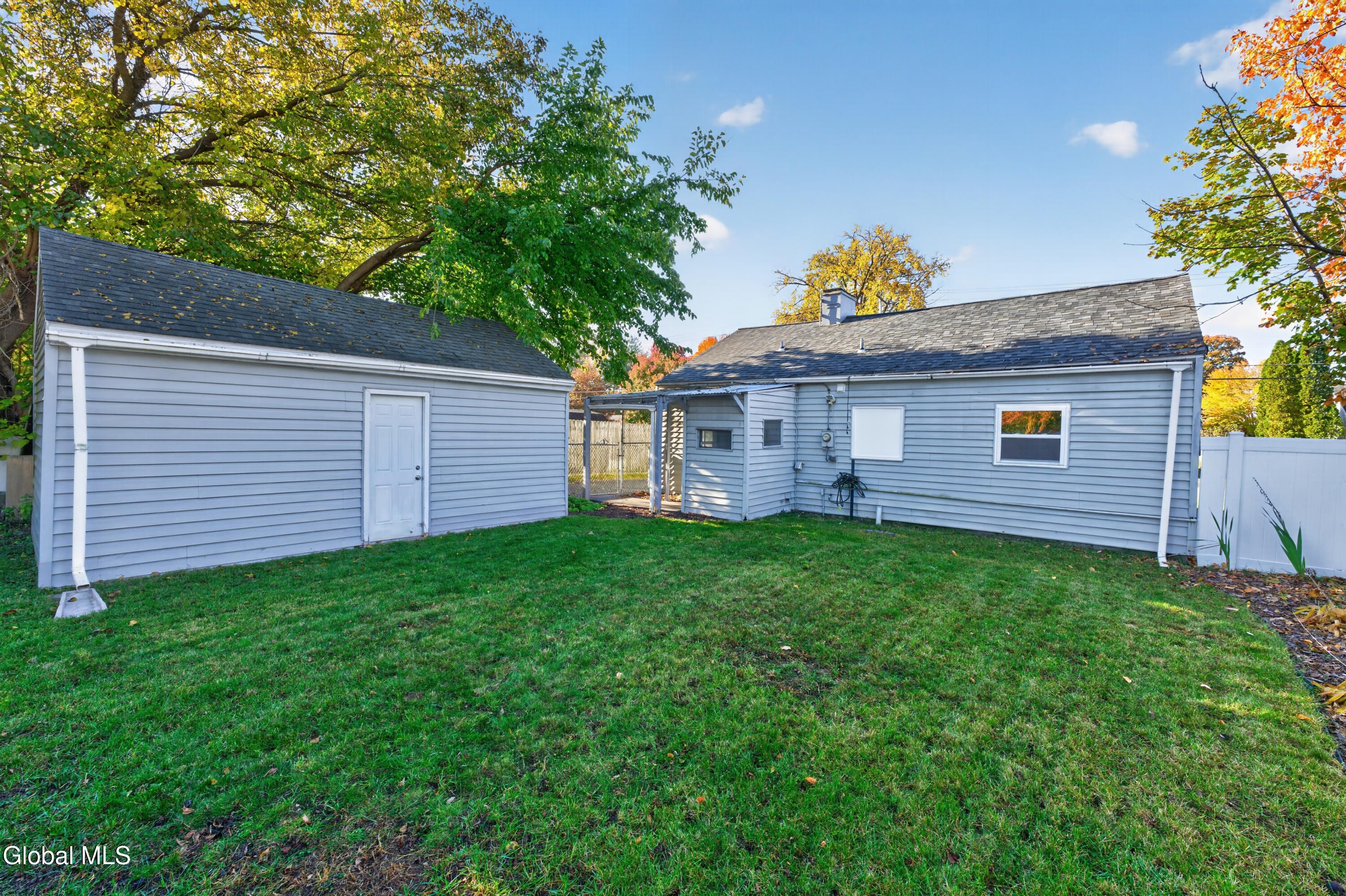 10 Harriet Street Colonie NY 12205