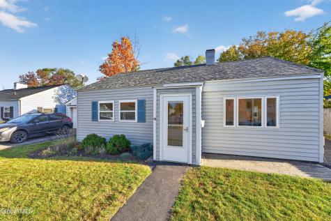 10 Harriet Street Colonie NY 12205
