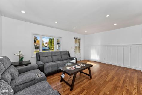 10 Harriet Street Colonie NY 12205