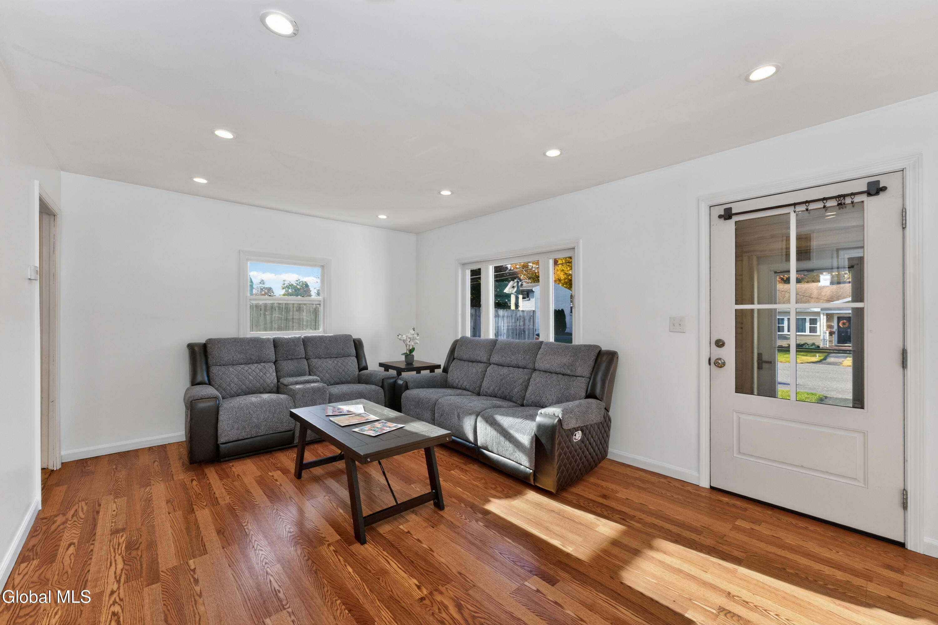 10 Harriet Street Colonie NY 12205