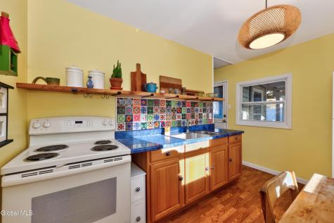 10 Harriet Street Colonie NY 12205