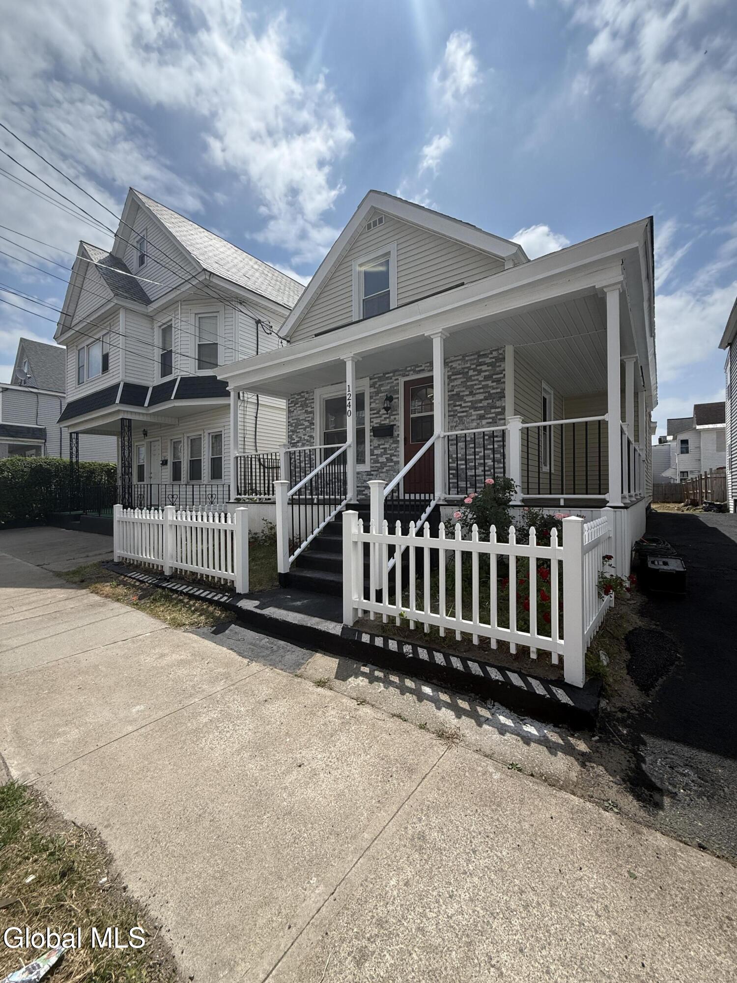 1240 7th Avenue Schenectady NY 12303