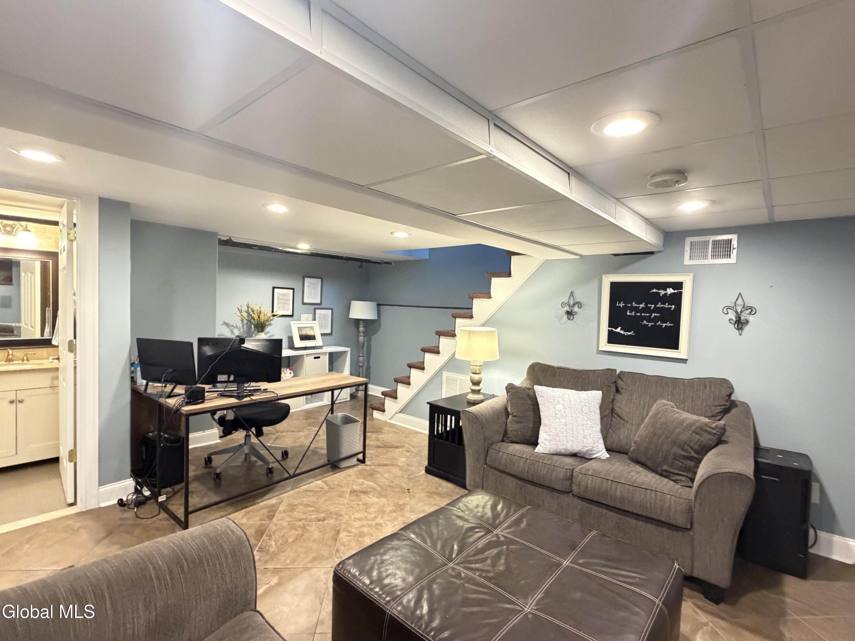 40 Glynn Street Albany NY 12203