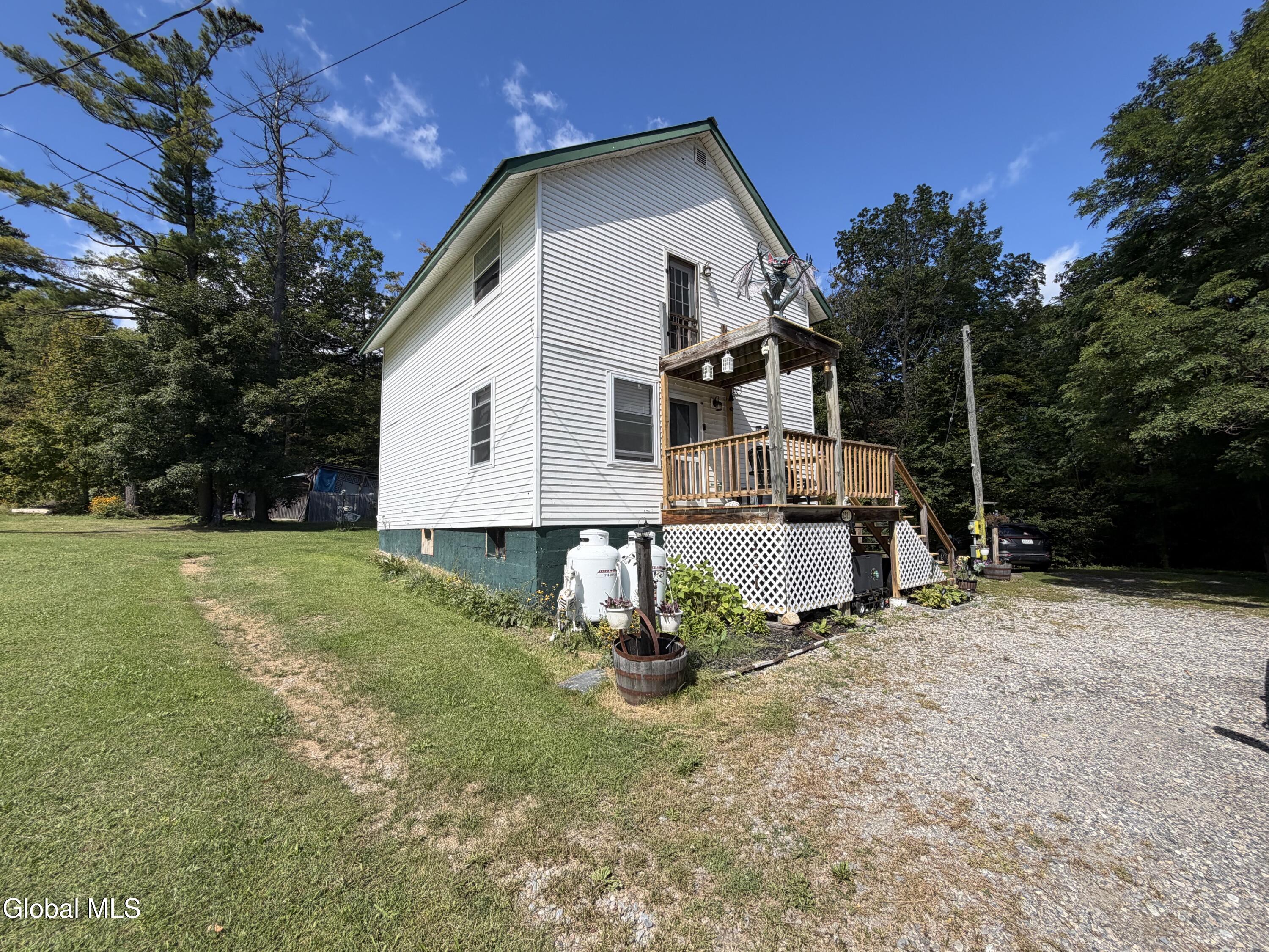 2521 Nys Route 9n Crown Point NY 12928
