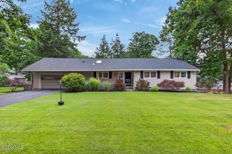 25 Patricia Lane Rexford NY 12148