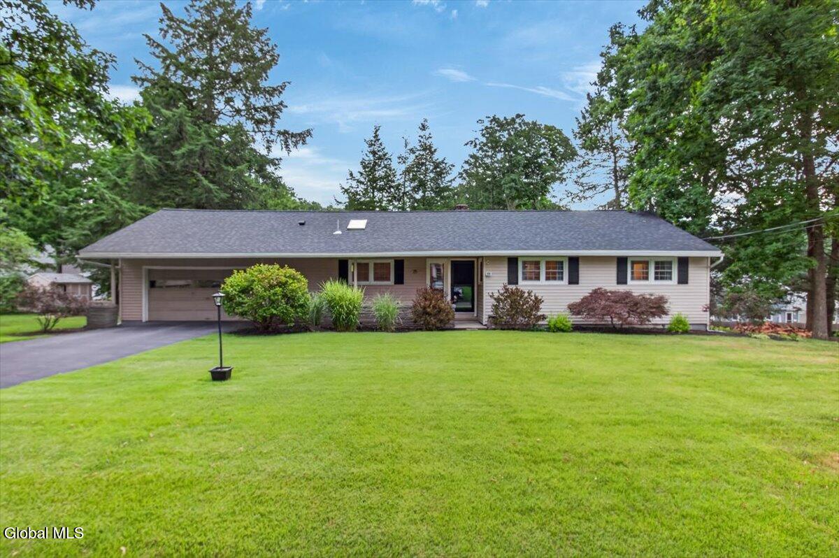 25 Patricia Lane Rexford NY 12148
