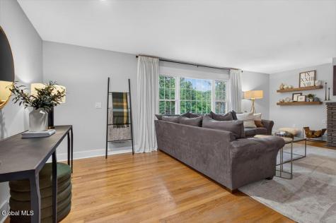 25 Patricia Lane Rexford NY 12148