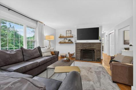 25 Patricia Lane Rexford NY 12148