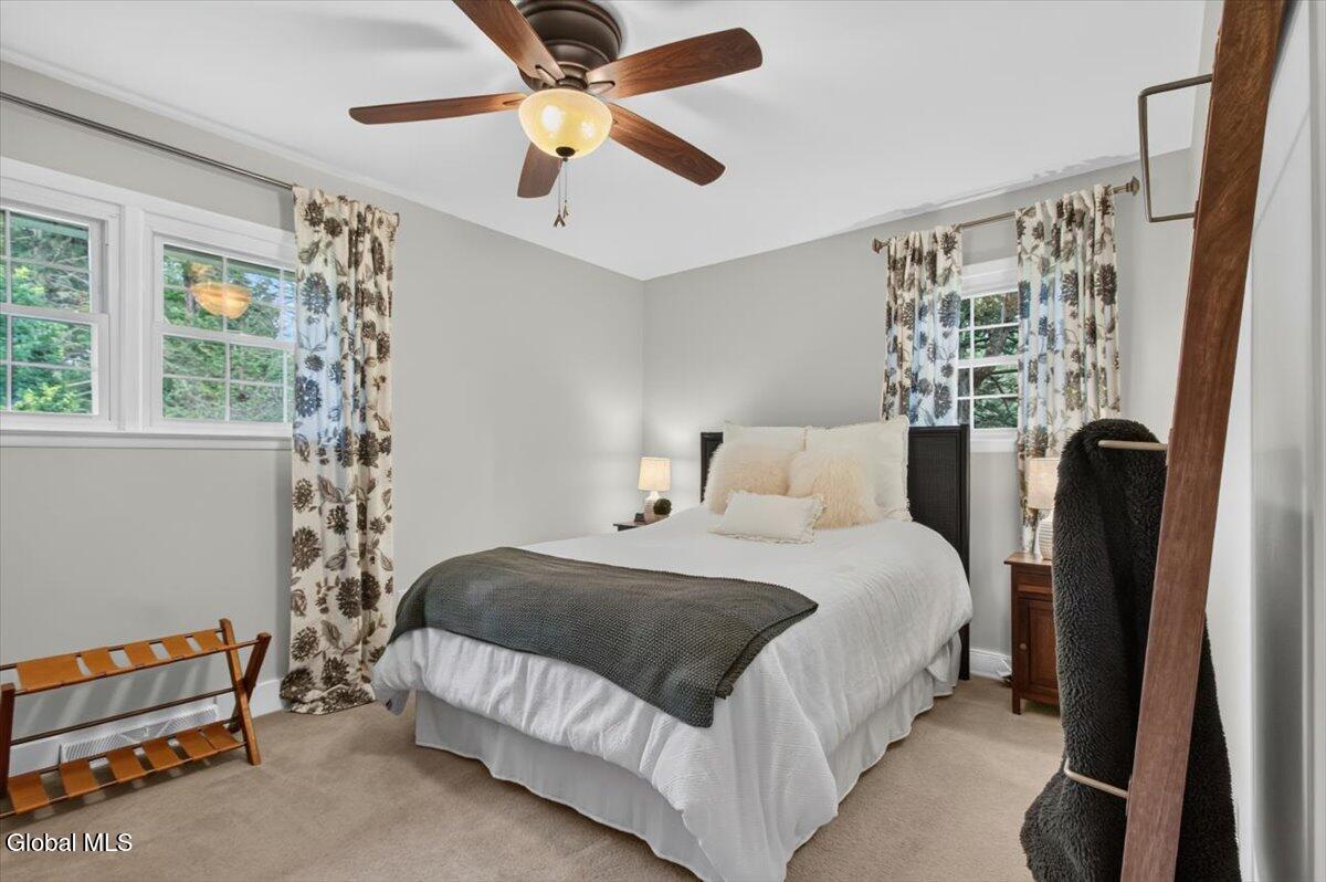 25 Patricia Lane Rexford NY 12148