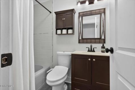 25 Patricia Lane Rexford NY 12148