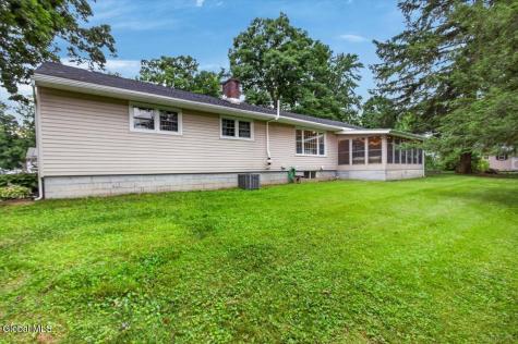 25 Patricia Lane Rexford NY 12148