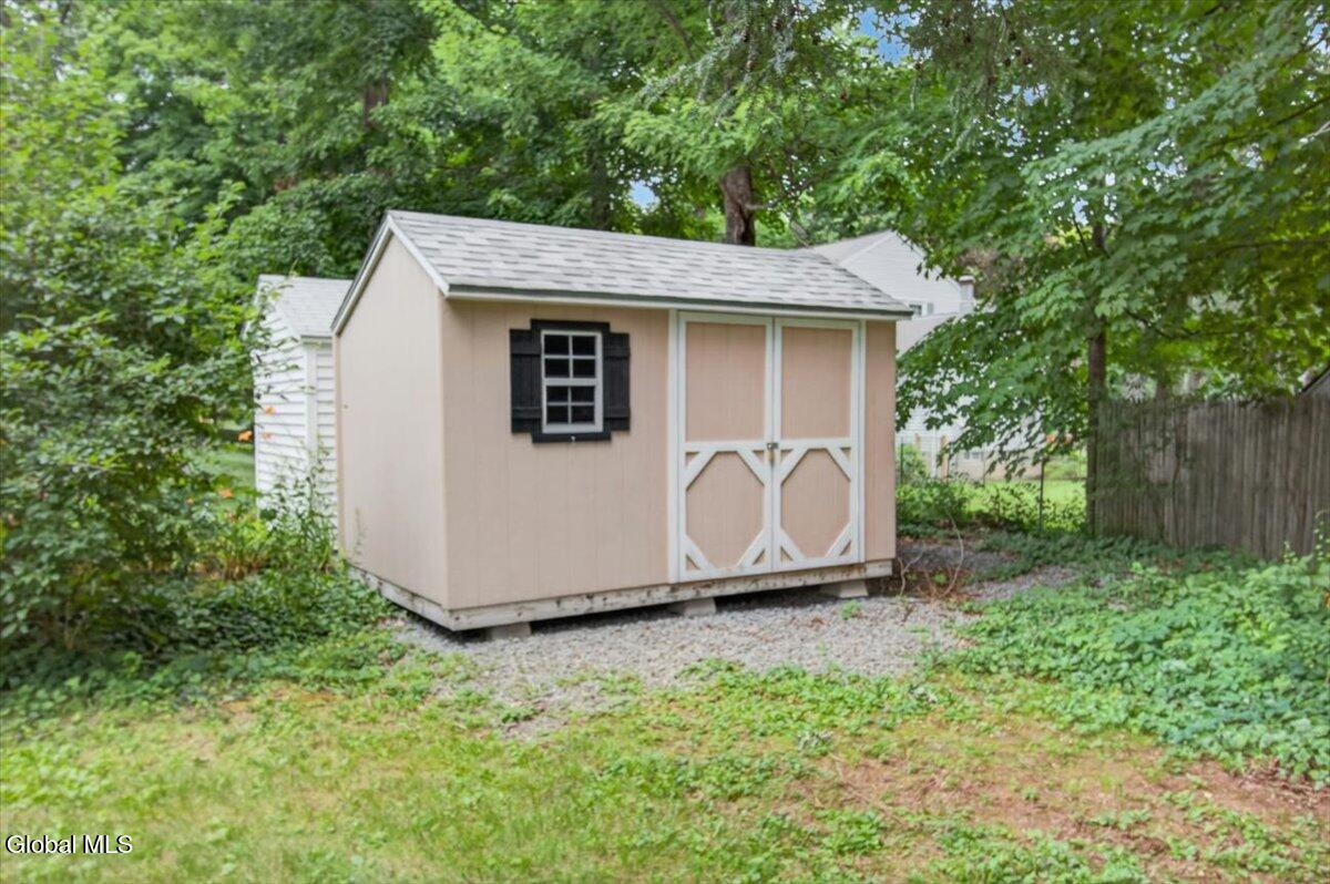 25 Patricia Lane Rexford NY 12148