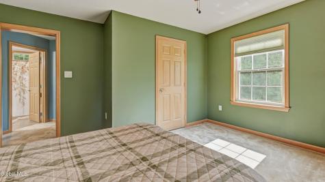 184 Hillview Road Gloversville NY 12078