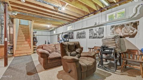 184 Hillview Road Gloversville NY 12078