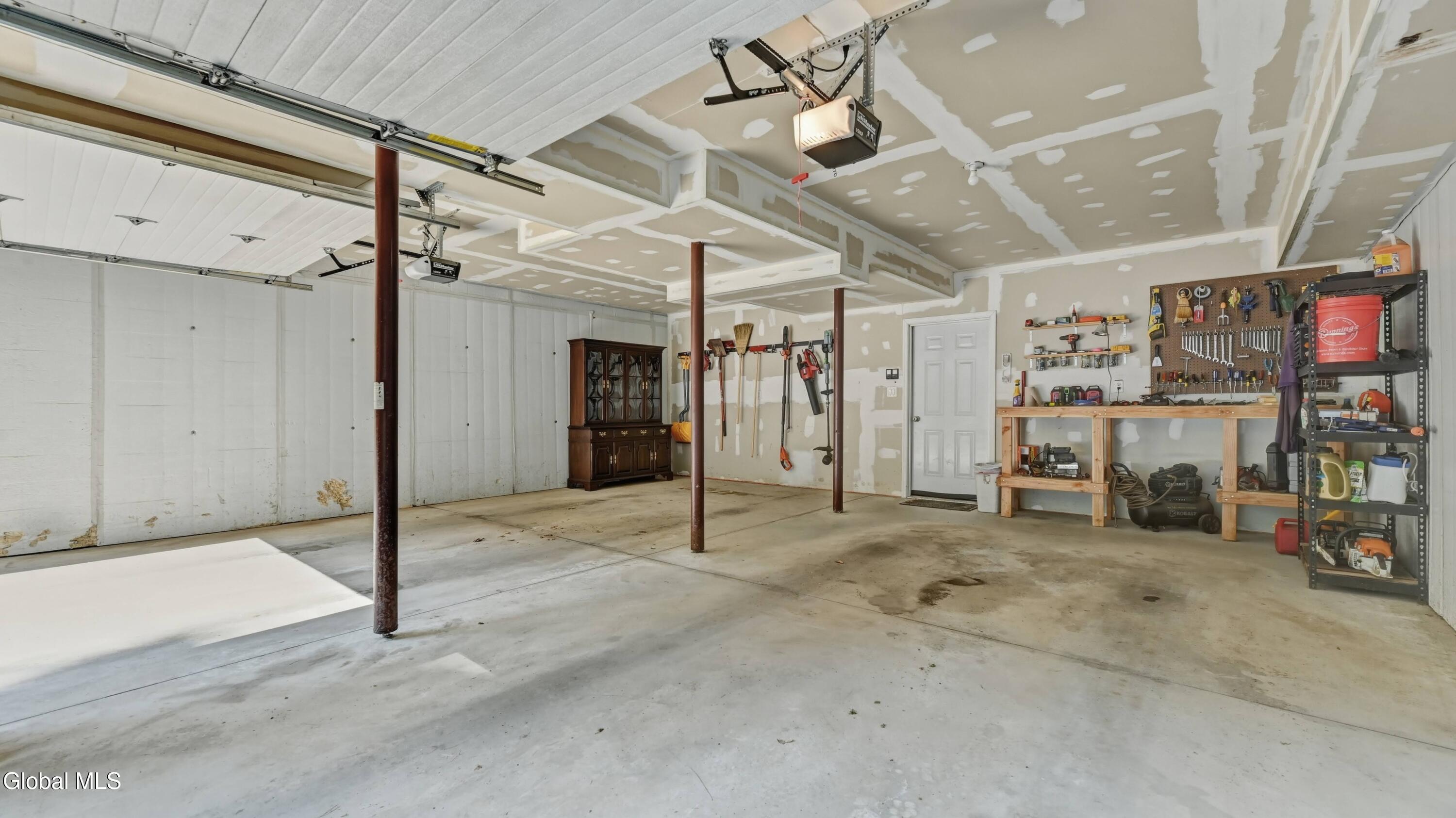 184 Hillview Road Gloversville NY 12078