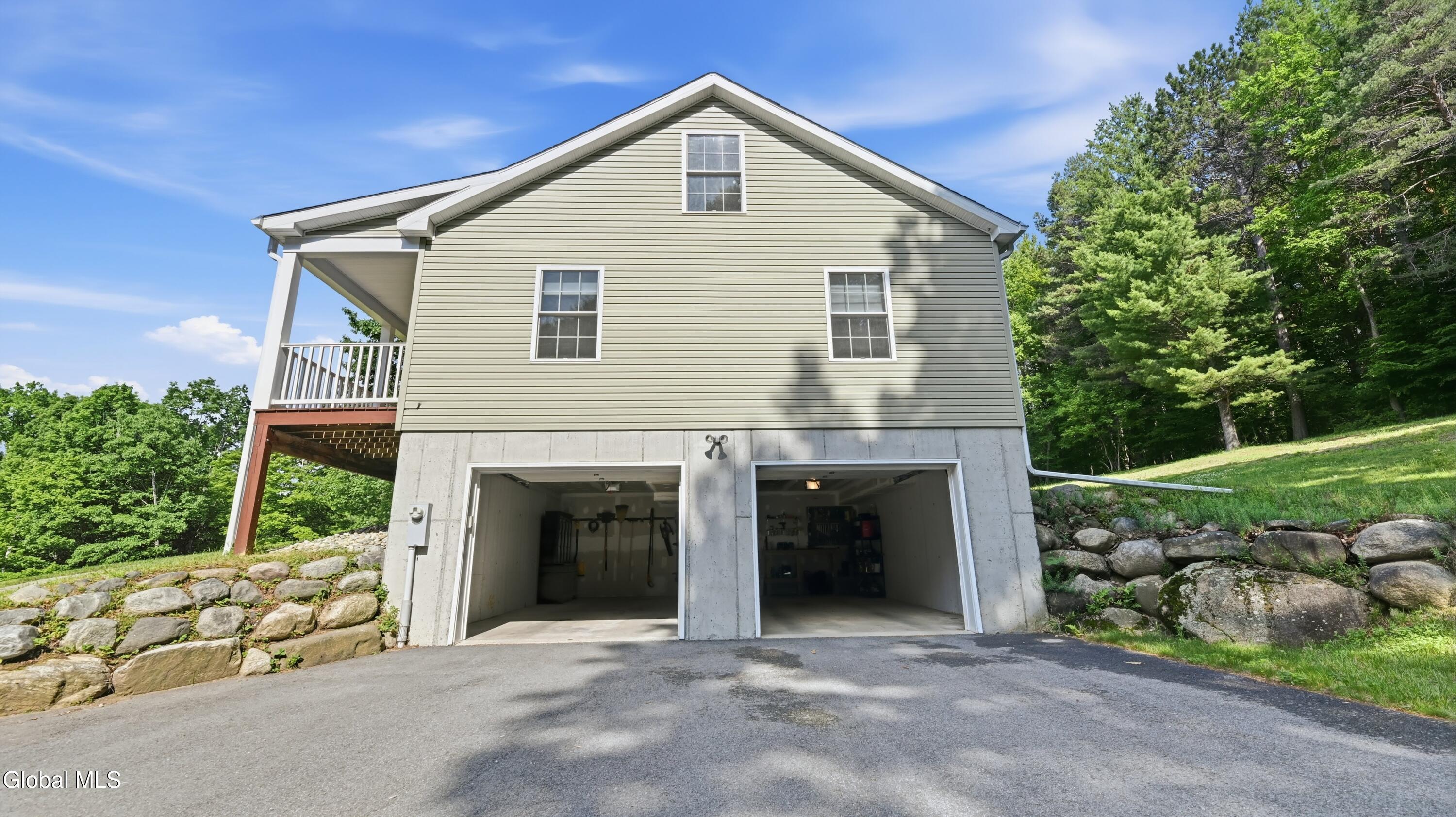 184 Hillview Road Gloversville NY 12078