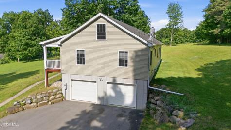 184 Hillview Road Gloversville NY 12078