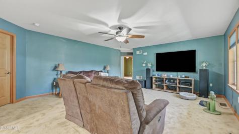 184 Hillview Road Gloversville NY 12078