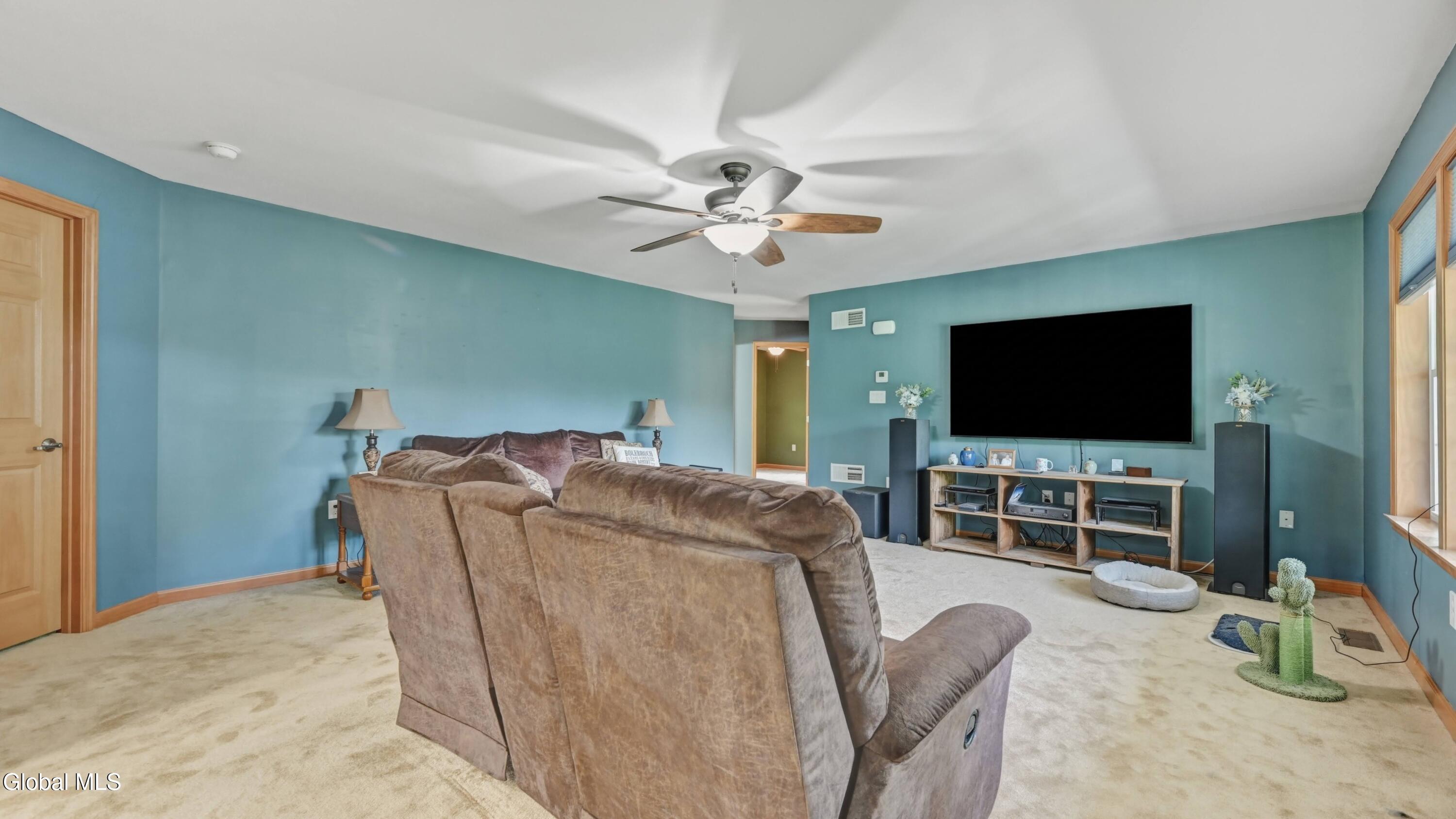 184 Hillview Road Gloversville NY 12078