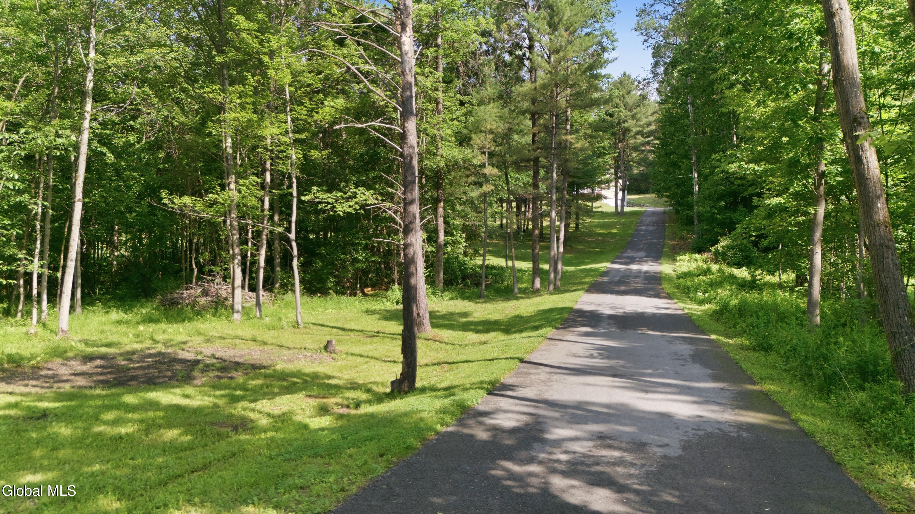 184 Hillview Road Gloversville NY 12078