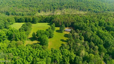 184 Hillview Road Gloversville NY 12078