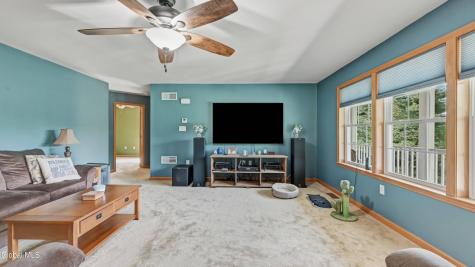 184 Hillview Road Gloversville NY 12078