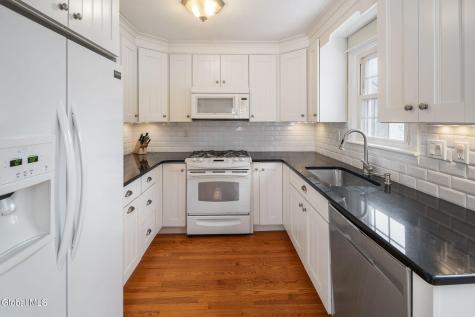 2212 Niskayuna Drive Niskayuna NY 12309