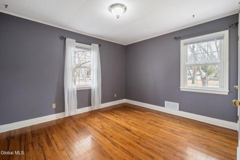 2212 Niskayuna Drive Niskayuna NY 12309
