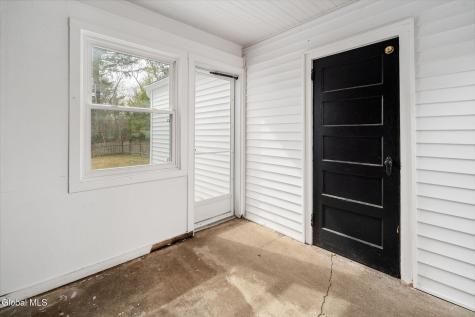 2212 Niskayuna Drive Niskayuna NY 12309