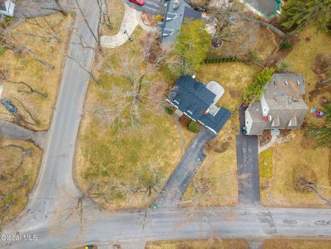 2212 Niskayuna Drive Niskayuna NY 12309