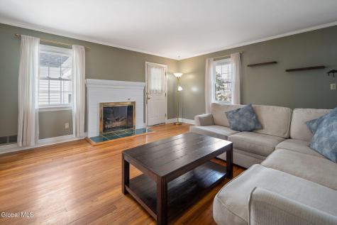 2212 Niskayuna Drive Niskayuna NY 12309