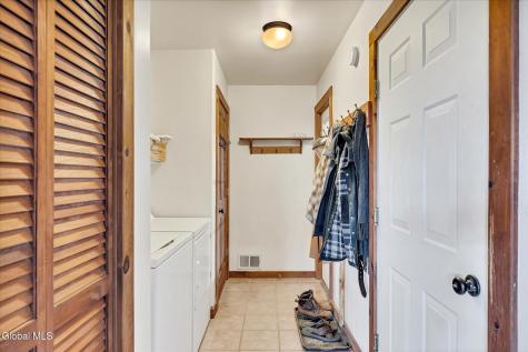 5490 Mariaville Road Schenectady NY 12306