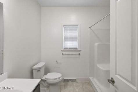 12 Farmington Court Glenmont NY 12077