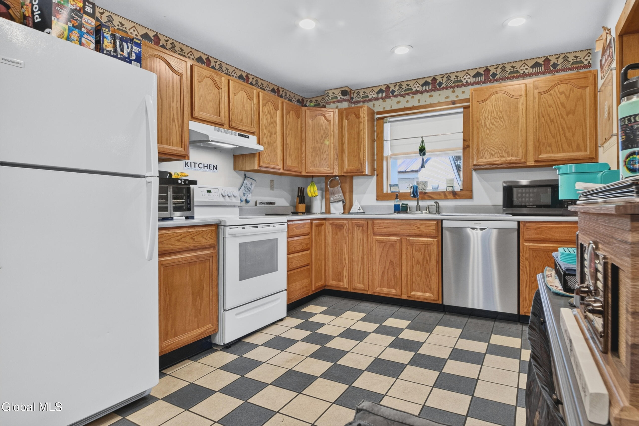 487 County Highway 102 Gloversville NY 12078