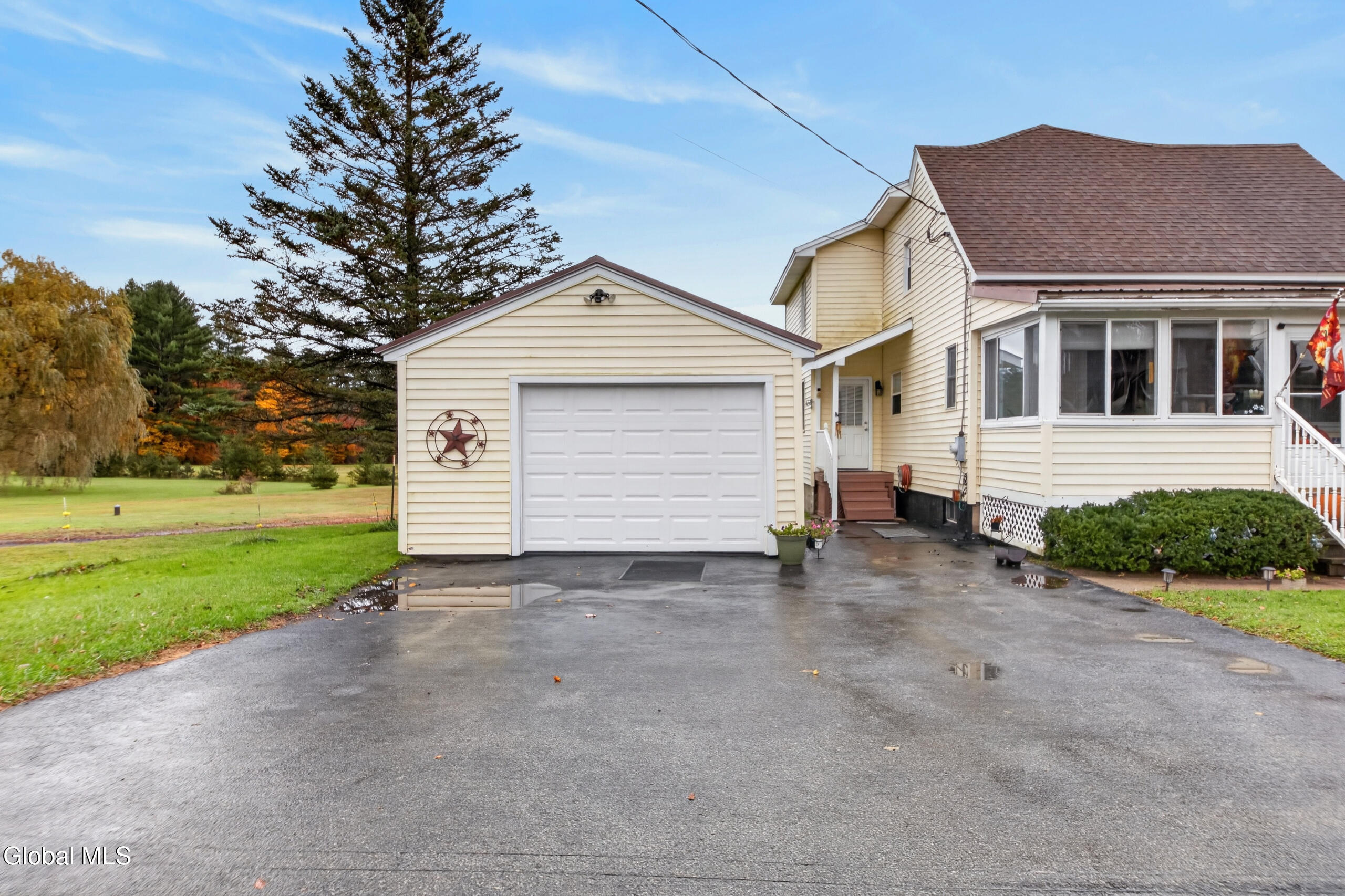 487 County Highway 102 Gloversville NY 12078